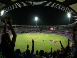 पानी की बर्बादी पर कोर्ट की फटकार, पूछा- IPL जरूरी है या लोग? पानी की बर्बादी पर कोर्ट की फटकार, पूछा- IPL जरूरी है या लोग?