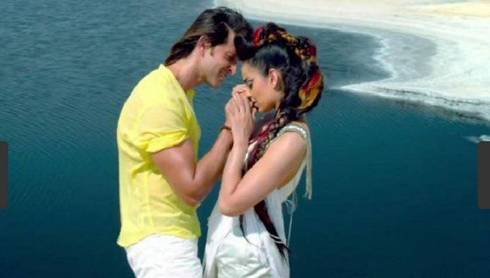 खैर जो भी कंगना के इस कदम ने बॉलीवुड गलियारे में खलबली जरुर मचा दी है.