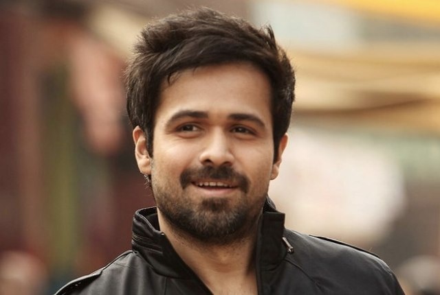 इमरान हाशमी को पिता बताने वाले स्टूडेंट को एक्टर ने दिया जवाब, जानें क्या कहा Emraan Hashmi swore, 'he is not my son', actor reacted to the report that he described himself as the father of a second year student इमरान हाशमी को पिता बताने वाले स्टूडेंट को एक्टर ने दिया जवाब, जानें क्या कहा