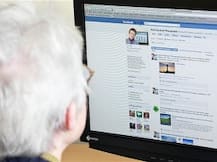 बुजुर्गो का का नया दोस्त बना 'फेसबुक'