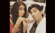 36 के मनीष और 18 की बालिक वधू अविका गौर के बीच कुछ तो है!