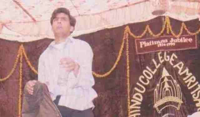 पंजाब का शहर अमृतसर… और अमृतसर का कॉलेज कभी कपिल शर्मा के छात्र जीवन का अहम पड़ाव रहा है. वो साल 1998 था जब कपिल शर्मा हिंदू कॉलेज में कामर्शियल आर्ट की पढ़ाई कर रहे थे और कॉलेज में पढ़ाई के दौरान ही एक लड़की को अपना दिल दे बैठे थे.