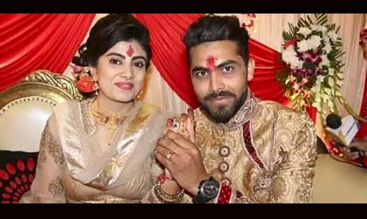 राजकोट(ग्रामीण) के पुलिस अधीक्षक अंतरिप सूद ने कहा, ‘‘हमने यह पता करने के लिए जांच शुरू कर दी है कि रिवाल्वर का लाइसेंस था या नहीं. हम जांच के बाद कार्रवाई पर फैसला करेंगे.’’ 