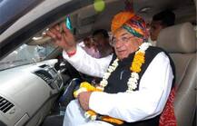 बीजेपी सांसद सोनाराम चौधरी को युवक ने सरेआम जड़ा थप्पड़!