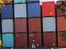 18 महीने बाद निर्यात बढ़ा, व्यापार घाटे में कमी