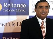 मोदी सरकार ने मुकेश अंबानी की रिलायंस इंडस्ट्रीज पर 2500 करोड़ का जुर्माना ठोका