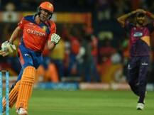 IPL में भारत को मिला 'पॉल एडम्स', निहारते रहे दर्शक