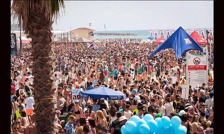 Gordon Beach, Tel-Aviv, Israel. इस्राइल के इस शानदार बीच की वजह से ऐसा कहा जाता है कि ये शहर कभी नहीं सोता.