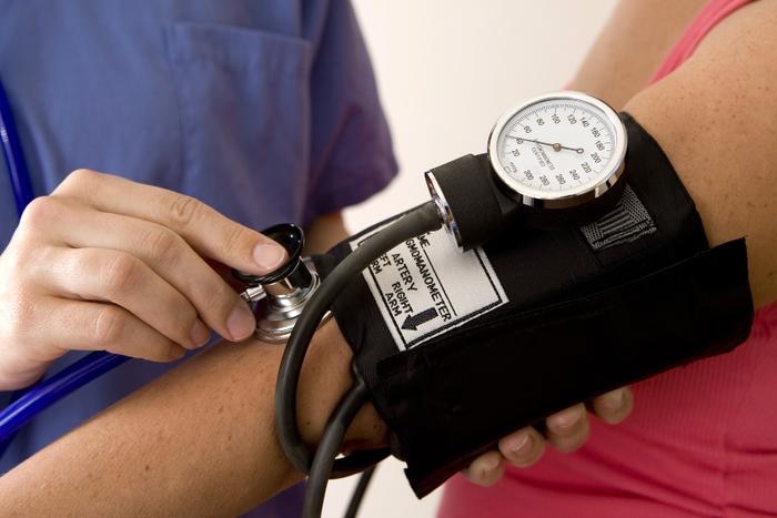 Tips to control high blood pressure without medication Health Tips: हाइपरटेंशन से बचने के ये हैं 10 आसान जरूरी टिप्‍स