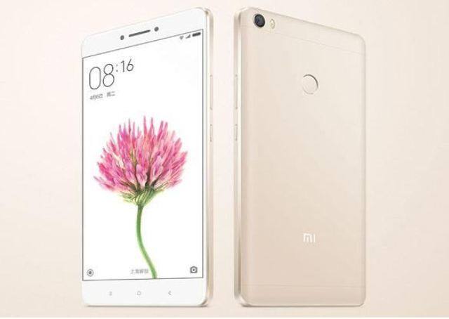 डिस्प्ले की बात करें तो Mi Max के स्मार्टफोन 6.44 इंच की फुल HD से लैस हैं. इसका रिजॉलूशन 1080 पिक्सल है. बड़ी स्क्रीन और फुल HD डिस्प्ले होने की वजह से इन स्मार्टफोन की व्यूइंग एक्सपेरिएंस काफी बेहतर है.