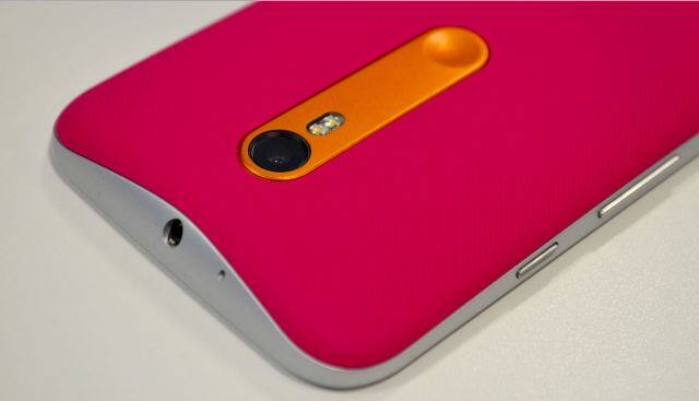Moto G के पिछले तीन वेरिएंट अब तक कंपनी flipkart पर लॉन्च करती आई है मगर इस बार कंपनी Moto G के अगले वेरिएंट Moto G (G4) को Amazon पर लॉन्च करेगी.