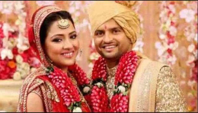 क्रिकेटर सुरेश रैना की शादी 3 अप्रैल, 2015 को प्रियंका चौधरी से हूई थी.