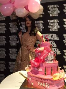 In Pics : कांस फिल्म फेस्टिवल में शैंपेन रंग के गाउन में गज़ब ढ़ाह रही हैं ऐश्वर्या 