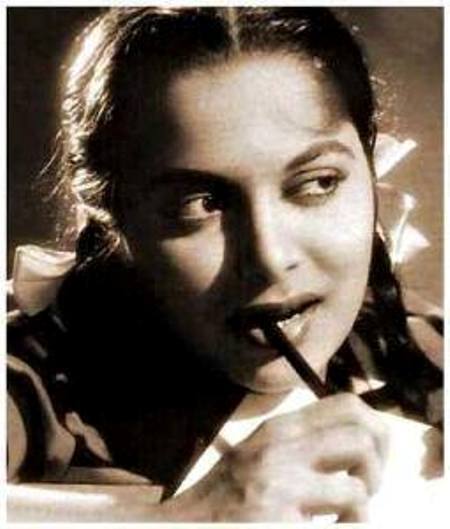 In Pics : आज भी कायम है वहीदा रहमान की खूबसूरती का जादू In Pics : आज भी कायम है वहीदा रहमान की खूबसूरती का जादू