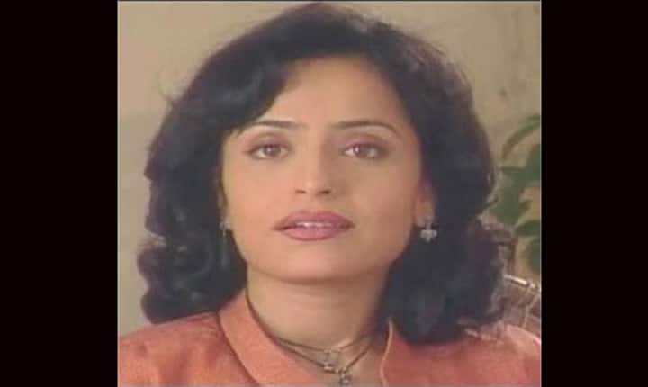 1988 में उन्होंने हॉरर फिल्म वीराना में काम किया था. उसके बाद का उनका करियर काफी उतरा चढ़ाव भरा रहा.
