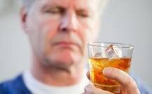 हैपेटाइटिस-सी के मरीजों के लिए शराब जानलेवा
