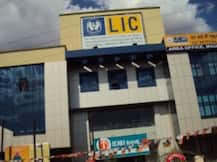एलआईसी में नौकरी के खुलेंगे दरवाजे, 2 लाख एजेंट नियुक्त करेगी