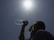 आसमानी आग में झुलस रहा है उत्तर भारत, जानिए कहां कितना बरस रहा 'कहर'