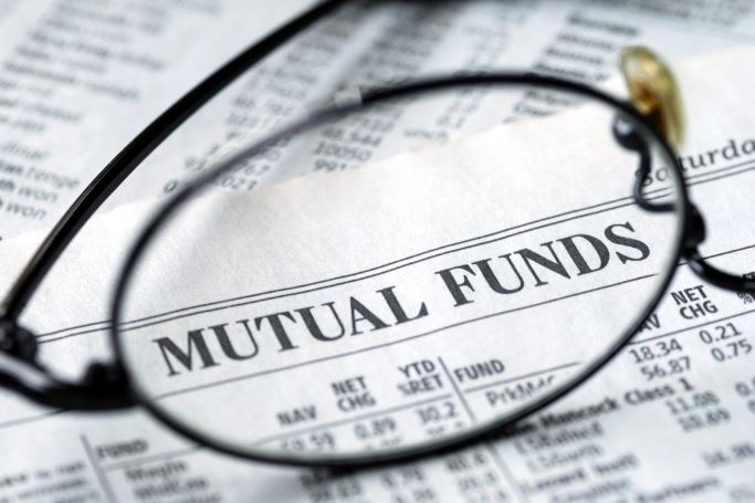 Investment in SIP Mutual fund down in May 2020, lowest in past 11 months म्यूचुअल फंड पर कोरोना वायरस का असर, सिप में निवेश 11 महीनों के निचले स्तर पर