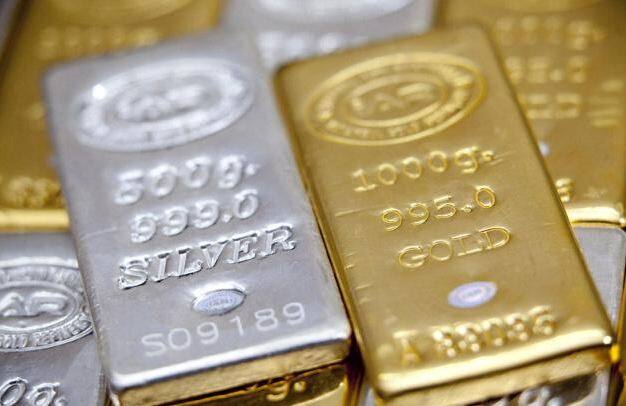 कमजोर मांग से सोना-चांदी में नरमी, दाम नीचे आए Due To Week Demand Gold Silver Prices Are Down Today कमजोर मांग से सोना-चांदी में नरमी, दाम नीचे आए
