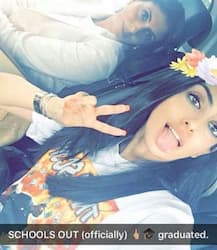 IN PICS: ग्रैजुएट हुईं नव्या नवेली, मस्ती की तस्वीरें हुईं VIRAL !