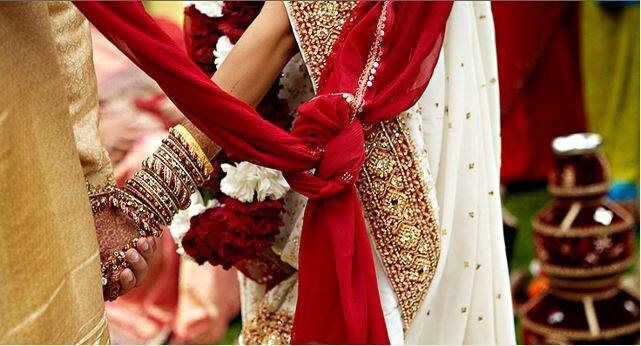 केवल इतना ही नहीं आप यह जानकर हैरान हो जाएंगे कि उनमें से 59 प्रतिशत लड़कियां 19 साल की उम्र में पहले बच्चे को जन्म देती हैं.