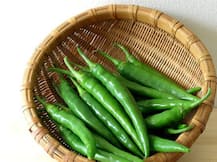 बेशक, मुंह जलाती है लेकिन वजन भी कम करती है ये हरी मिर्च!