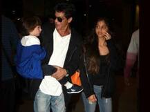 बर्थडे पर बेटे अबराम और सुहाना के साथ एयरपोर्ट पर दिखे शाहरूख