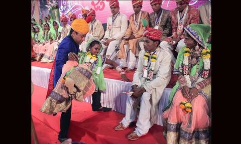शरीरिक रुप से अक्षम 51 जोड़ो ने रचाई सामुहिक शादी! शरीरिक रुप से अक्षम 51 जोड़ो ने रचाई सामुहिक शादी!