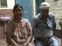 UP : शहीद SP की मां की चीत्कार, 'जितना चाहो ले लो पैसा, मेरा बेटा मुझे लौटा दो'