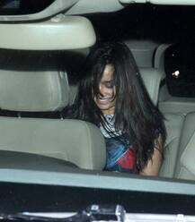 IN PICS: श्रद्धा कपूर अपने नए हेयर कट में 