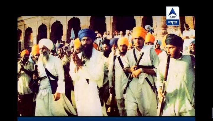 जरनैल सिंह भिंडरावाले को साल 1977 में सिखों की धर्म प्रचार की प्रमुख शाखा, दमदमी टकसाल का जत्थेदार बनाया गया. भिंडरावाले बड़े चेहरा हो चले. अब उन्हें पंबाज की राजनीति में अकालियों को पछाड़ने के लिए मोहरा बनाया गया और ये काम ज्ञानी जैल सिंह और संजय गांधी ने बखूबी किया. लेकिन भिंडरावाले मुसीबत बन गए.