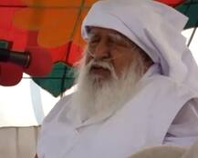 जानें कौन हैं जयगुरुदेव जिनके समागम में मची भगदड़?