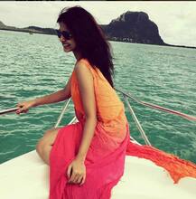 करन से तलाक के बाद बिंदास जिंदगी गुजार रही हैं जेनिफर विंगेट