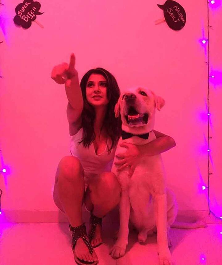 जेनिफर के दोस्तों ने उनके बर्थडे को खास बना दिया.