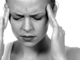 ... माइग्रेन होने का कारण कहीं आप खुद तो नहीं! Even Minor Vitamin Deficiency Can Cause Migraine ... माइग्रेन होने का कारण कहीं आप खुद तो नहीं!