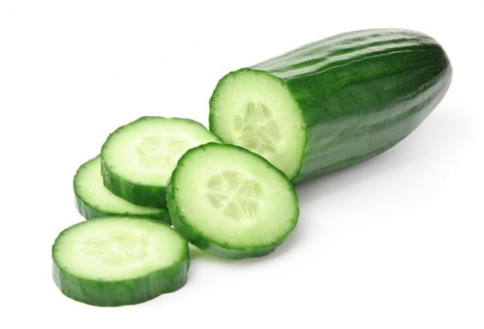 Health Tips: You can lose weight by eating cucumber in this way know Health Tips: इस तरीके से खीरा खाकर घटा सकते हैं वजन, जानिए