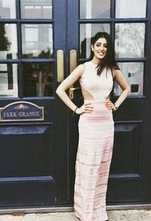 बिकनी अवतार के बाद अब इस नए अवतार में नज़र आईं, अमिताभ बच्चन की नातिन नव्या नंदा!