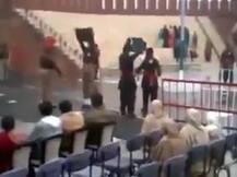 बॉर्डर पर चल रही थी रिट्रीट सेरेमनी, भिड़ गए भारत-पाकिस्तान के जवान