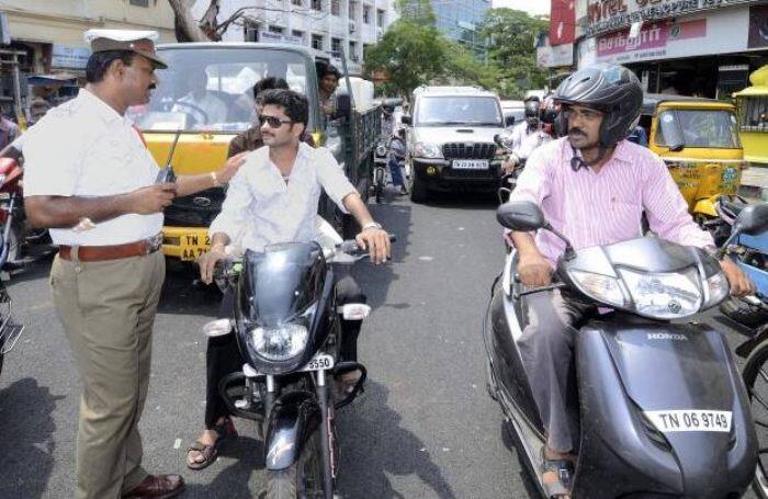 हेड कॉन्स्टेबल केवल 100 रुपए तक का ही चालान कर सकते हैं.