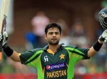 अपनी खूबसूरत बेगम के साथ नजर आए पाकिस्तानी 'विराट कोहली'