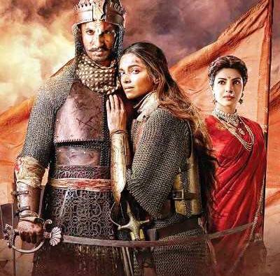 Best Director: संजय लीला भंसाली ( बाजीराव मस्तानी), Best Actor (Male): रणवीर सिंह (बाजीराव मस्तानी)