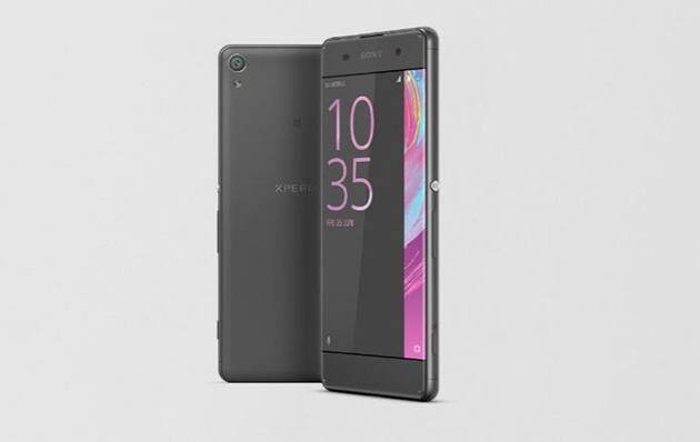 जून महीने से सोनी ने अपने एक्पीरिया सीरीज में Xperia XA को बाजार में उतारा है. इस फोन की कीमत 19,990 रुपए है. सोनी का ये स्मार्टफोन फीचर्स के लिहाज से काफी अहम है. कंपनी ने इस स्मार्टफोन में 5 इंच की स्क्रीन दी है. इस स्मार्टफोन में 64 बिट का MediaTek MT6755 प्रोसेसर दिया दिया हुआ है. मल्टीटास्किंग के लिए इस स्मार्टफोन में 2 जीबी की रैम दी गई है. कंपनी ने इस स्मार्टफोन में 13/8 मेगापिक्सल का कैमरा दिया है. सोनी ने इस स्मार्टफोन में 16 जीबी की इंटरनल स्टोरेज दी है. इस स्मार्टफोन को पावर करने के लिए कंपनी ने 2,300mAh की बैटरी दी है.