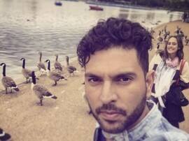 Yuvraj Singh In London Holiday Tour With Hazel Keech See Pics गर्लफ्रेंड हेजल कीच के साथ लंदन में छुट्टियां मना रहे हैं युवराज सिंह, देखें तस्वीरें