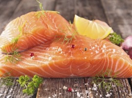 सालमन मछली और अखरोट खाएंगे तो दिल रहेगा सेहतमंद!