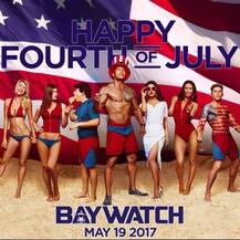 प्रियंका चोपड़ा की पहली हॉलीवुड फिल्म बेवॉच का पोस्टर रिलीज़