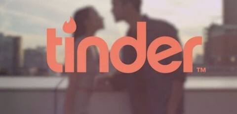 टिंडर पर इन 15 वजहों से लड़कों को स्वाइप लेफ्ट करती हैं लड़कियां!