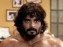 OMG! अमेरिका में वजन कम करने की ट्रेनिंग से रहे हैं माधवन