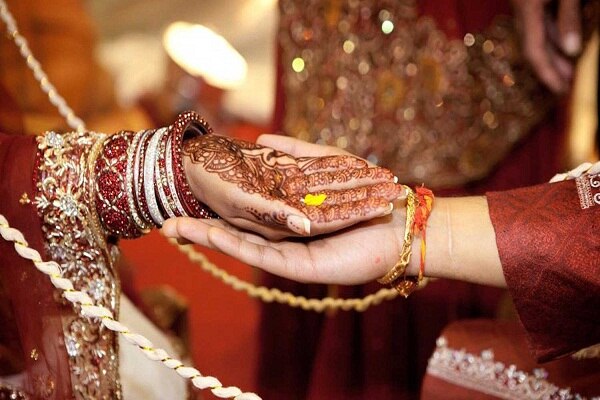 Young Indians Associate Marriage With Stability Survey ... तो शादी के बारे में ये सोचता है इंडियन यूथ!