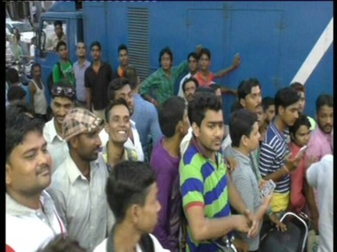 नीरज पाठक द्वारा निर्देशित यह एक कॉमेडी फिल्म है .